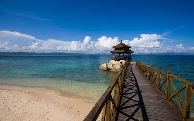 海南度假胜地，体验一个月的热带风情之旅